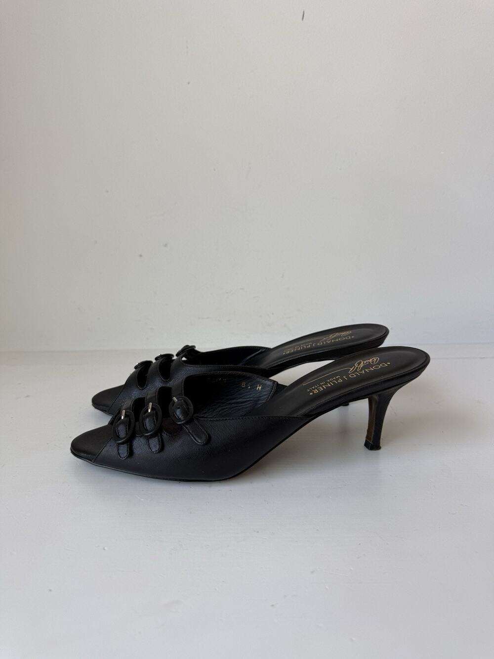 Donald J Pliner Women's Black Strappy Josee Kitten Heel Sandals 8.5 N Very Good